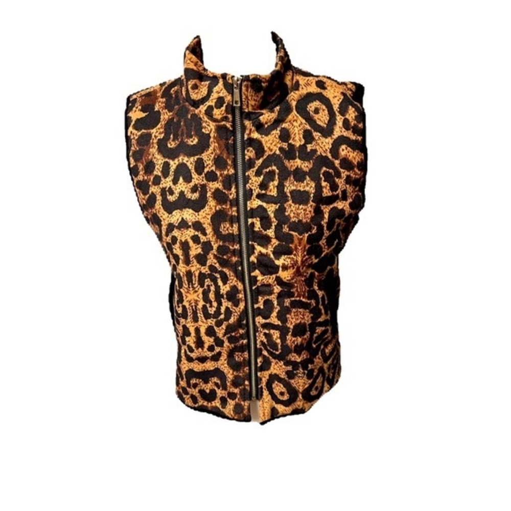 Women’s leopard‎ print vest. Size Medium. H20.